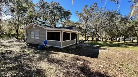 16271 SE 16th Pl, Ocklawaha, FL 32179