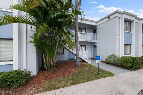 5310 26th St W #402, Bradenton, FL 34207