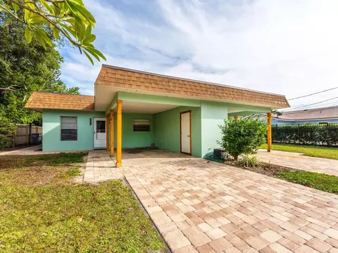4515 102nd St W, Bradenton, FL 34210