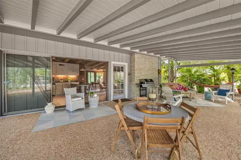 5325 Avenida Del Mare, Sarasota, FL 34242