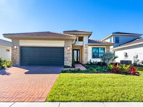 17822 Cresswind Ter, Lakewood Ranch, FL 34211