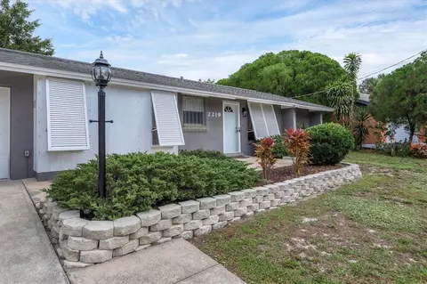 2219 Linwood Dr, Sarasota, FL 34232