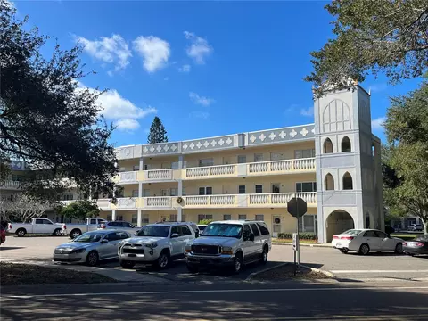 2222 Americus Blvd N #52, Clearwater, FL 33763