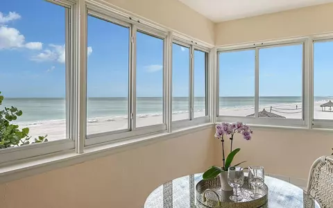 1700 Benjamin Franklin Dr #2D, Sarasota, FL 34236