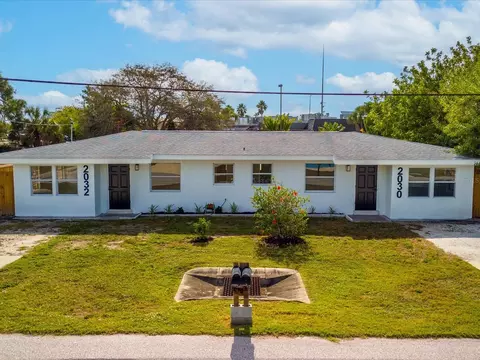 2030 Cass St, Sarasota, FL 34231