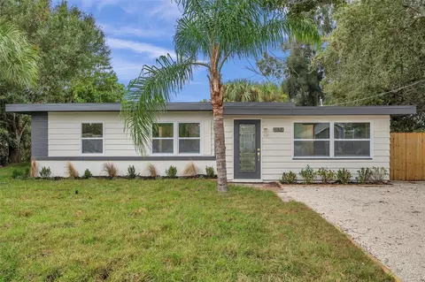 2634 Hope St, Sarasota, FL 34231