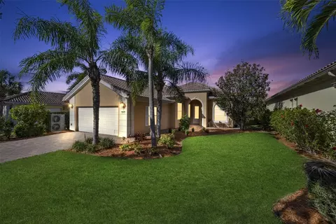 5914 Benevento Dr, Sarasota, FL 34238