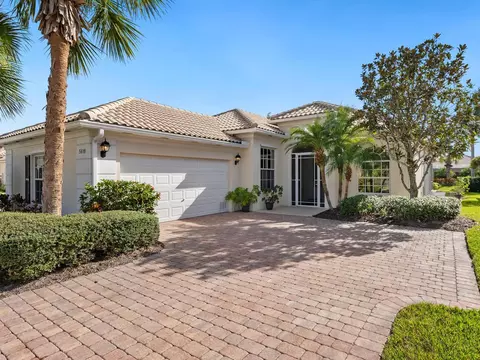 5616 Lucia Pl, Sarasota, FL 34238