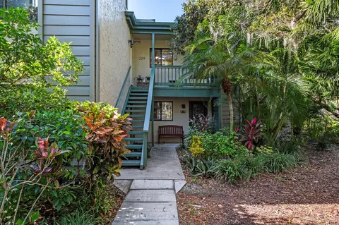 1609 Bayhouse Point Dr #228, Sarasota, FL 34231