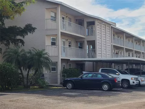 3983 Maceachen Blvd #420, Sarasota, FL 34233