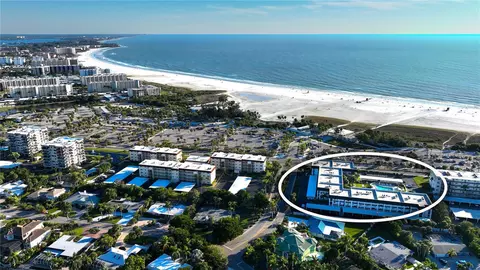 5600 Beach Way Dr #215, Sarasota, FL 34242