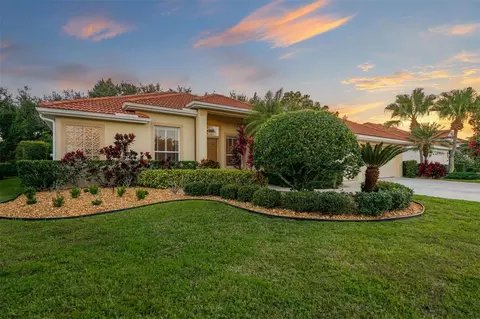 6410 Westward Pl, University Park, FL 34201