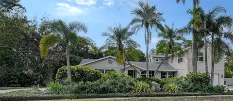 512 Sapphire Dr, Sarasota, FL 34234