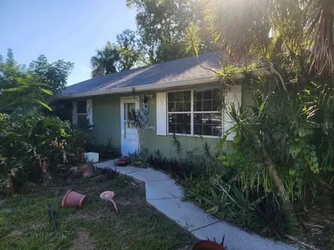 2051 Keyway Dr, Englewood, FL 34223