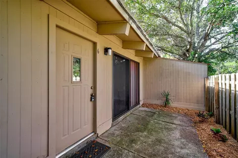 500 N Jefferson Ave #6, Sarasota, FL 34237