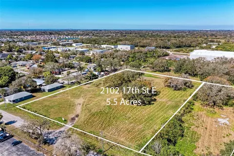 2102 17th St E, Palmetto, FL 34221