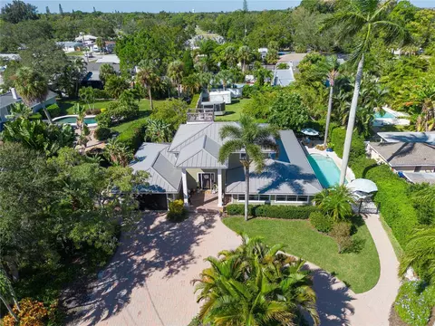 3925 Riverview Blvd, Bradenton, FL 34205