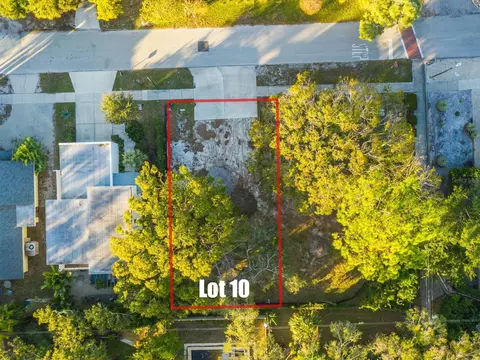2590 Floyd St, Sarasota, FL 34239
