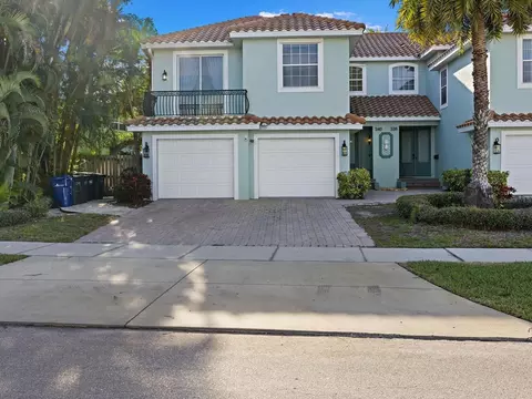 340 Canal Rd #B, Sarasota, FL 34242