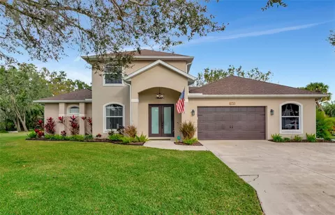 6731 Duck Pond Ln, Sarasota, FL 34240