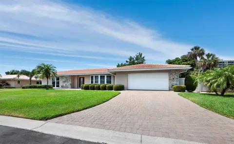 1180 Bogey Ln, Longboat Key, FL 34228