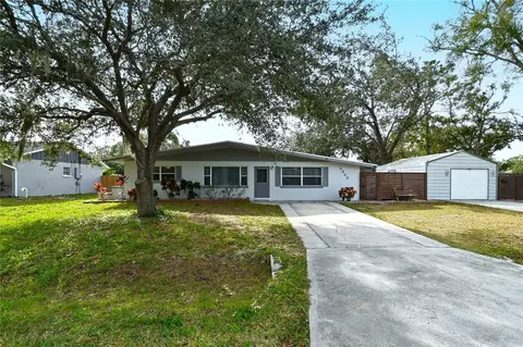 3858 San Luis Dr, Sarasota, FL 34235