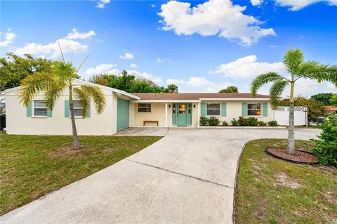 6515 Colonial Dr, Sarasota, FL 34231