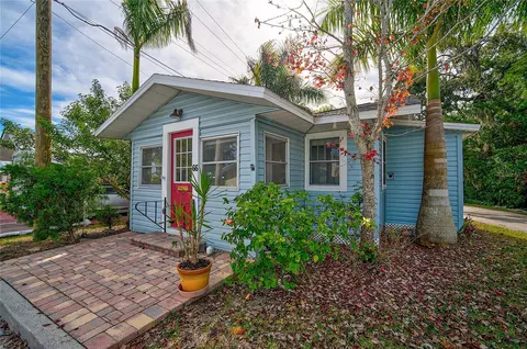 66 Braden Castle Dr, Bradenton, FL 34208