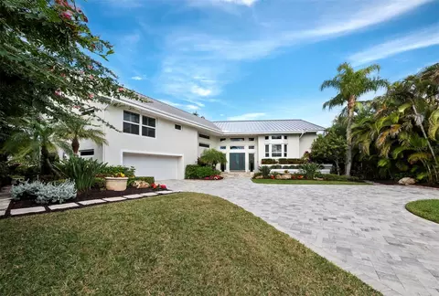 3521 Bayou Pt, Longboat Key, FL 34228