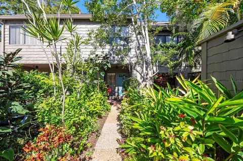 1623 Treehouse Cir #T-115, Sarasota, FL 34231