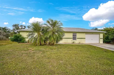 8330 Lancelot Ave, North Port, FL 34287