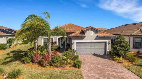 7567 Viola Loop, Lakewood Ranch, FL 34202