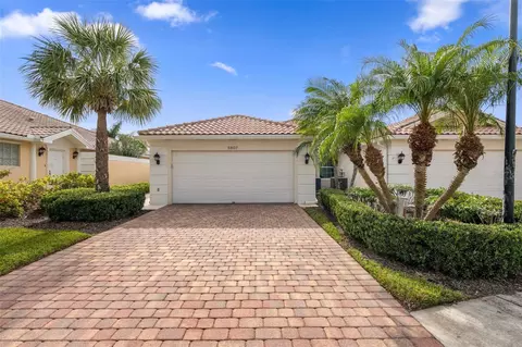 5807 Helicon Pl, Sarasota, FL 34238
