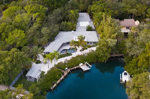 5121 Hidden Harbor Rd, Sarasota, FL 34242