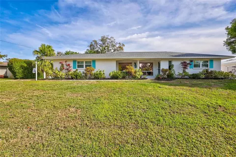 2527 Sheridan Dr, Sarasota, FL 34239