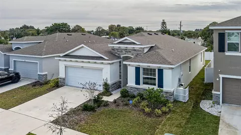 820 Ocean Spray Dr, Ruskin, FL 33570