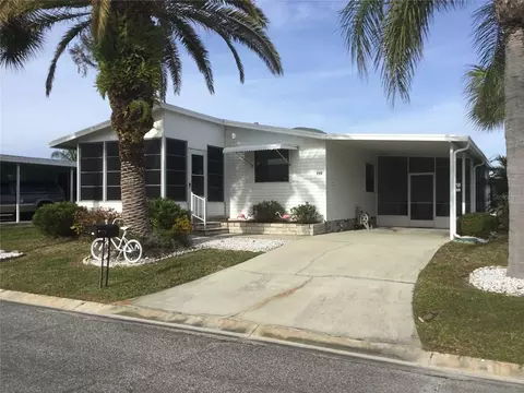 733 Riverview Cir, North Port, FL 34287