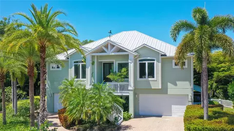 2514 Marblehead Dr, Sarasota, FL 34231