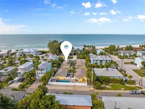 3301 Gulf Dr #5, Holmes Beach, FL 34217