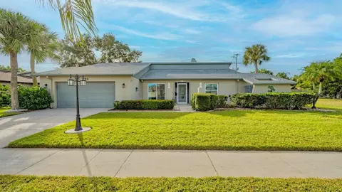 3853 Kingston Blvd, Sarasota, FL 34238