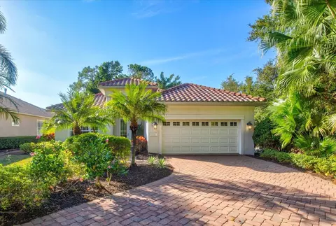 8202 Abingdon Ct, University Park, FL 34201
