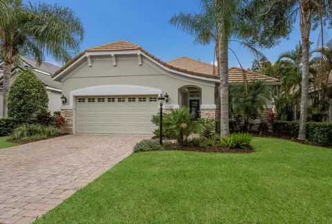 12208 Thornhill Ct, Lakewood Ranch, FL 34202