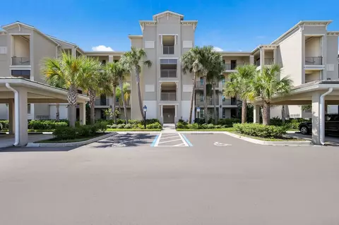 17724 Gawthrop Dr #403, Bradenton, FL 34211