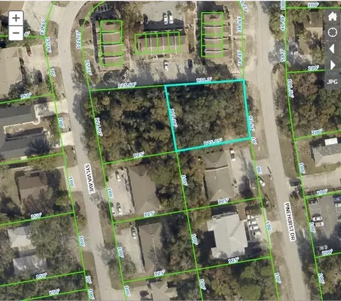 7877 Pinehurst Dr, Spring Hill, FL 34606