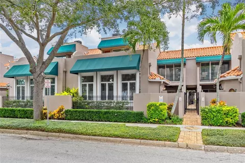 200 Cocoanut Ave #4, Sarasota, FL 34236