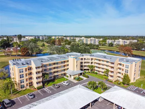 4440 Fairways Blvd #303, Bradenton, FL 34209