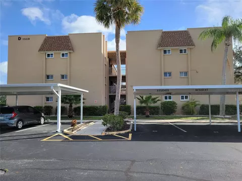 1330 Glen Oaks Dr E #362D, Sarasota, FL 34232