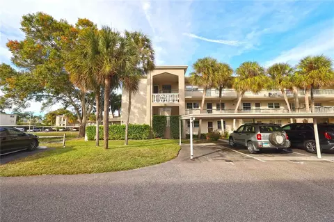 940 Virginia St #301, Dunedin, FL 34698