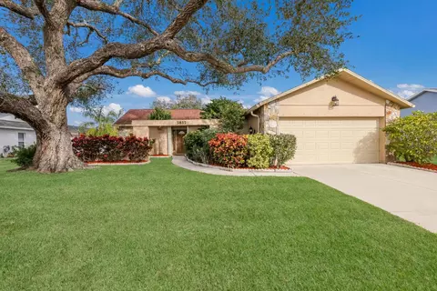 3817 Easton St, Sarasota, FL 34238
