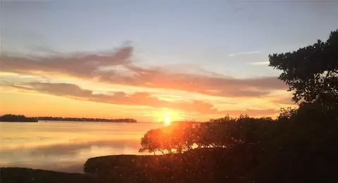4710 Independence Dr, Bradenton, FL 34210